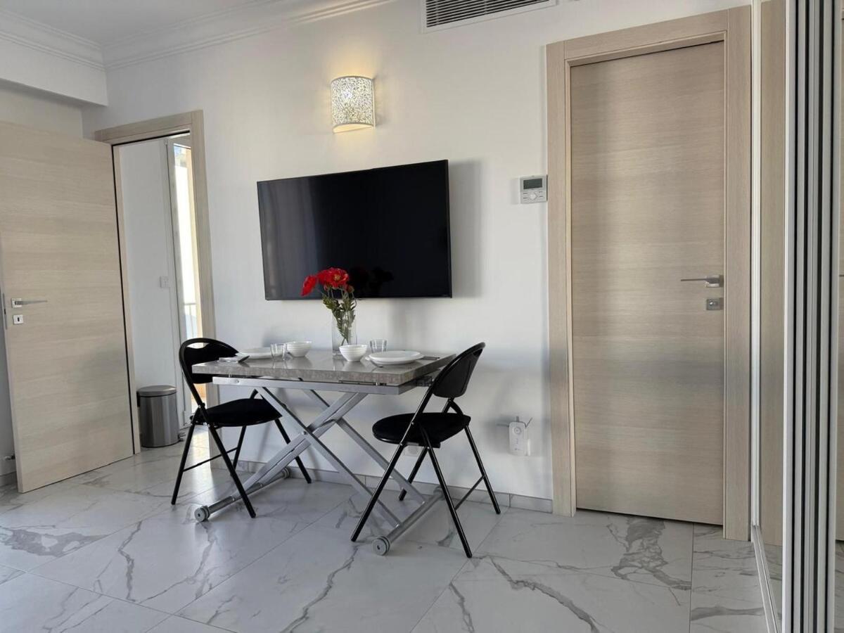 Appartement Modern Palm T1 Right Next To The Sea *